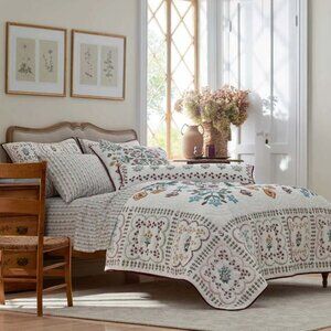 Lottie Quilt - Ivory, Full/Queen